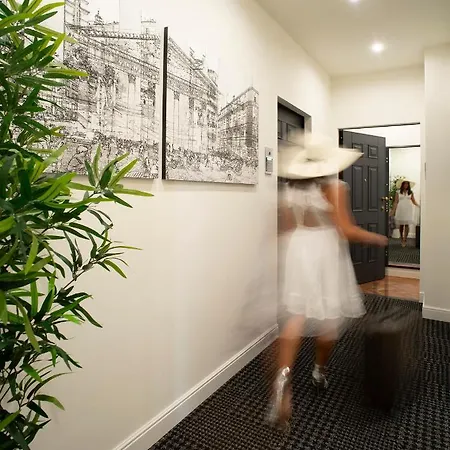 Eleveng Apartment